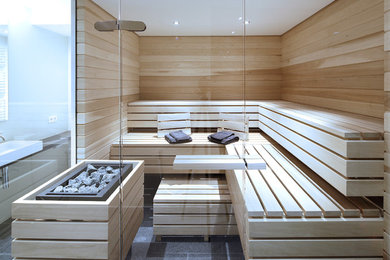 Garten Spa, Umbau eines Schwimmbadtechnikhäuschens zu einer Sauna mit Dusche