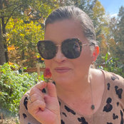 Elizabeth Drewett's photo