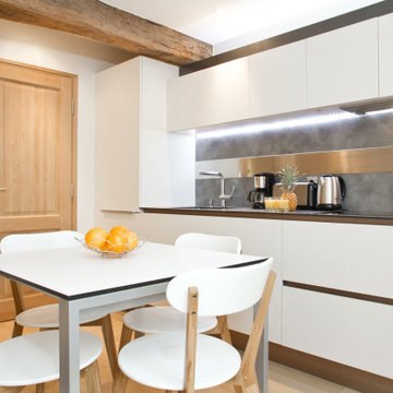An intimate space for sharing meals and memories