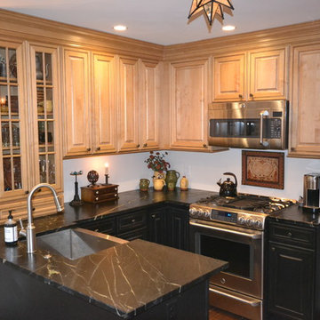 Small West Chester Kitchen w Lots of Charm
