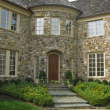 308 Front Yard
