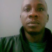 Deji Akinloye's photo