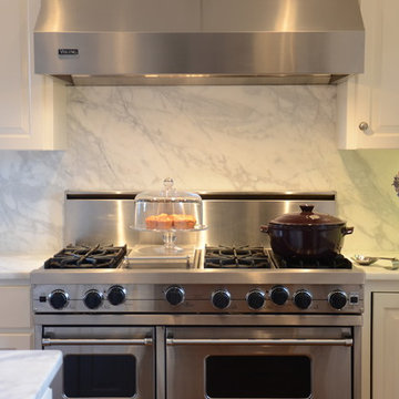 Calacatta Gold kitchen