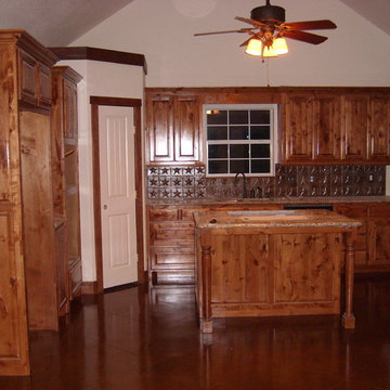 Train Custom Homes-Pictures of Custom Kitchens in Custom Homes.