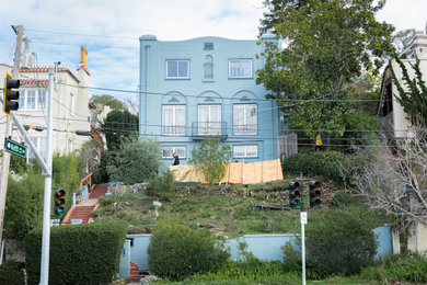 Example of an exterior home design in San Francisco