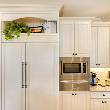 Waterfront Kitchen with Classic and Timeless Style