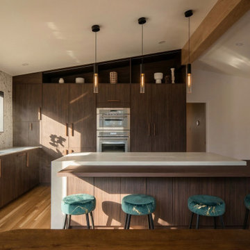 Textured Elegance: A Scandi-Industrial Kitchen Renovation