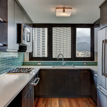 YHT Waikiki Condo Kitchen