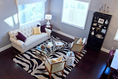 Transitional living room photo in Las Vegas