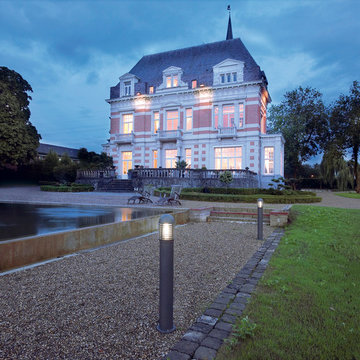 Otos PL Outdoor Bollard, Anthracite Finish with ClearShade