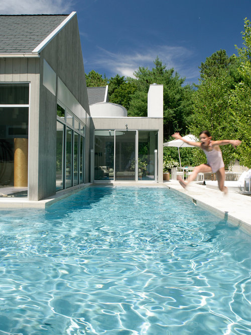 Farmhouse Pool Design Ideas, Remodels & Photos