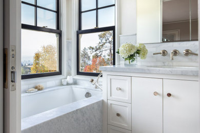 Bathroom - small traditional bathroom idea in San Francisco