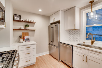 Inspiration for a coastal kitchen remodel in Minneapolis