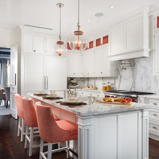 Kolonialstil Küchen mit Marmor-Arbeitsplatte Ideen, Design & Bilder