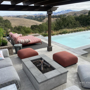 Sonora Rd. Moraga, Child safe infinity edge pool with a view.