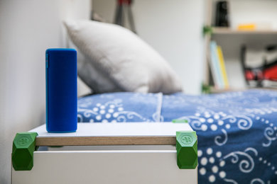 Immagine di una camera da letto nordica
