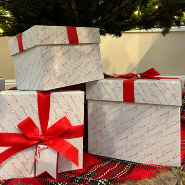 HOLIDAY DECORATING