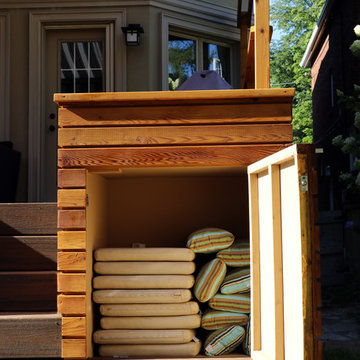 North Toronto Modern Composite Deck with Cedar harmony