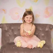 Julie Pastore's photo