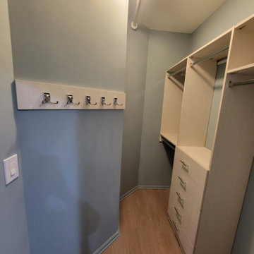 Step into Elegance: Designing White Walk-In Closets