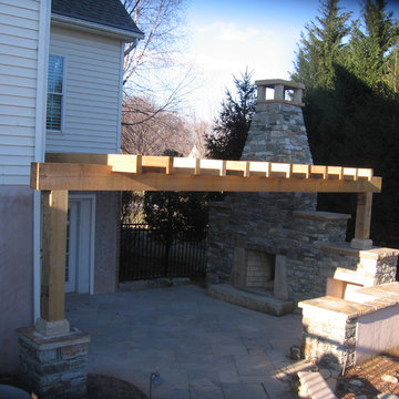 Outdoor Fireplaces / Outdoor Living Spaces