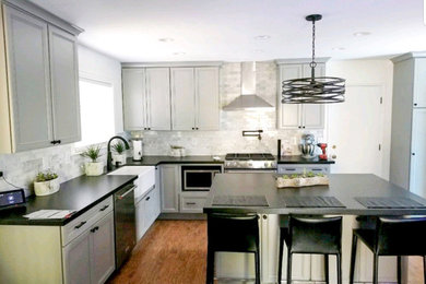 Kitchen photo in San Francisco
