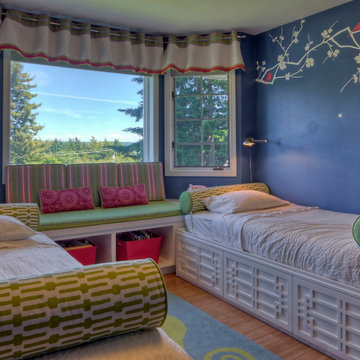 Contemporary Kids Bed and Bath