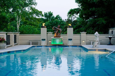 Trendy pool fountain photo in Nashville