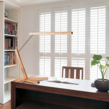 Desk Lamp with Wood Shade