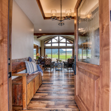 Lone Pine Lodge