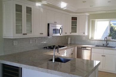 Elegant kitchen photo in Los Angeles