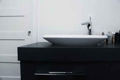 Bathroom - modern bathroom idea in Toronto