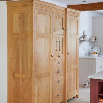 Bespoke Shaker - Solid Oak and Painted Kitchen