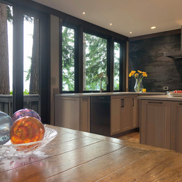 Mixed Material Kitchen Plus
