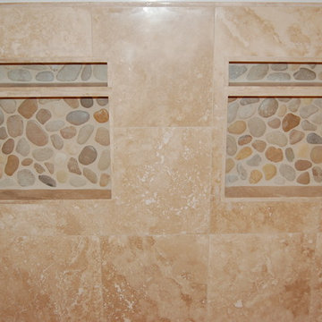 ROBINSON - TRAVERTINE SHOWER