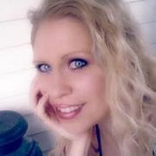 Hilary Hake's photo