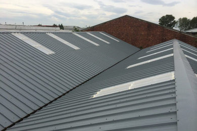 Roofing Replacement in Calabasas, CA