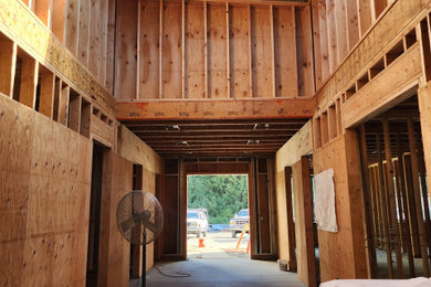 Example of an arts and crafts hallway design in Seattle