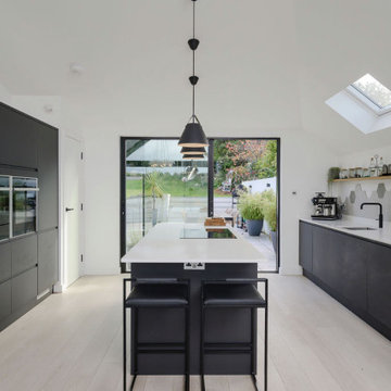 Dual aspect glazing for open plan kitchen dining room