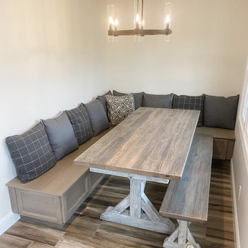 The Rustic Loft - Tables