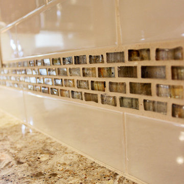 Kitchen Remodel with Medallion Cherry Raised Panel Cabinets & Quartz Countertop