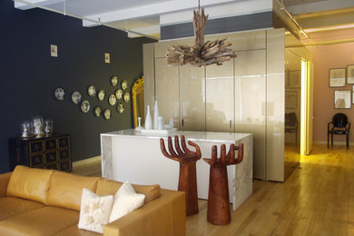 Kitchen - eclectic kitchen idea in New York