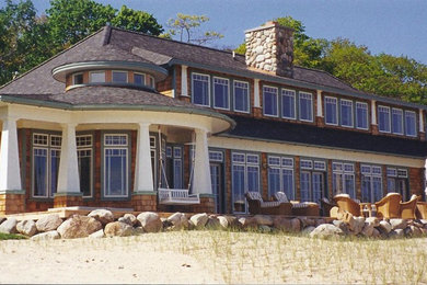 Beach style exterior home photo in Chicago