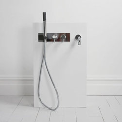LUSSO STONE FREESTANDING STONE RESIN BATH TAP COLUMN - Products
