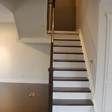 318 Indian Road Crescent