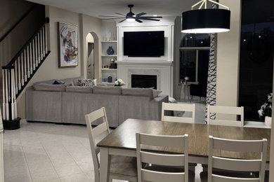 Dining room photo in Tampa
