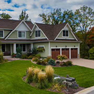 Suburban Cottage Charm Expanded
