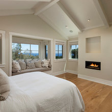 Cottage Main Bedroom