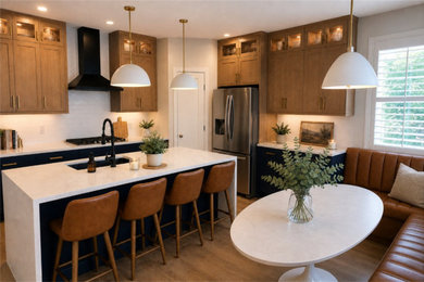 Kitchen - contemporary kitchen idea in Sacramento