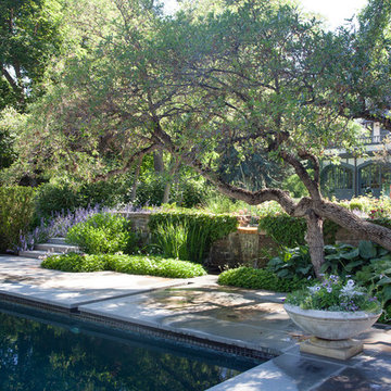 Fountains To Custom Pool
